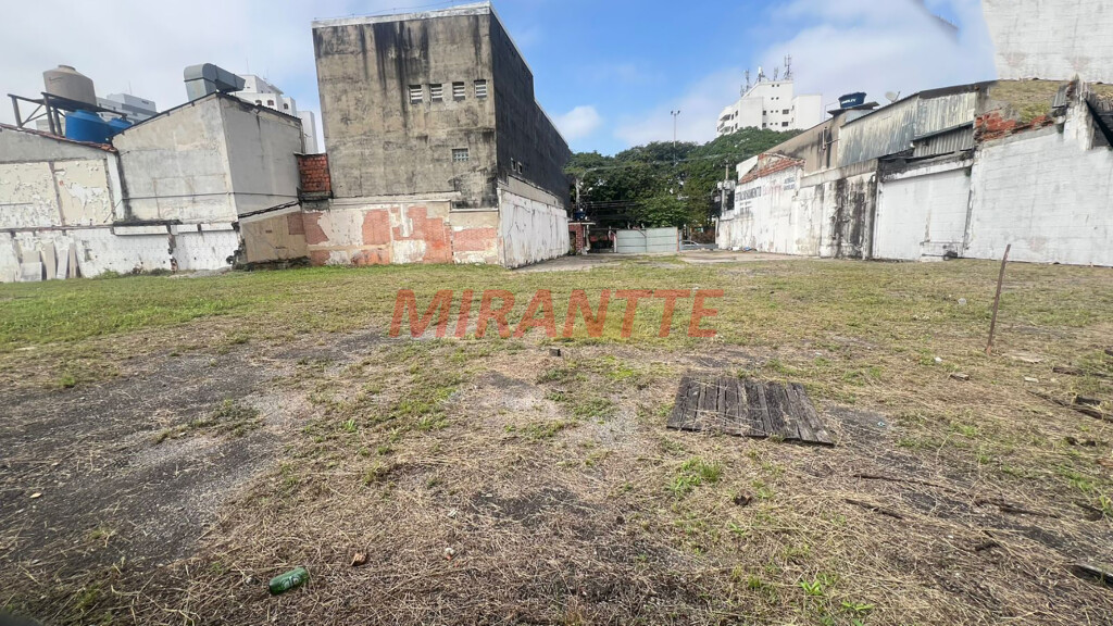 Terreno de 1500m² em Santana