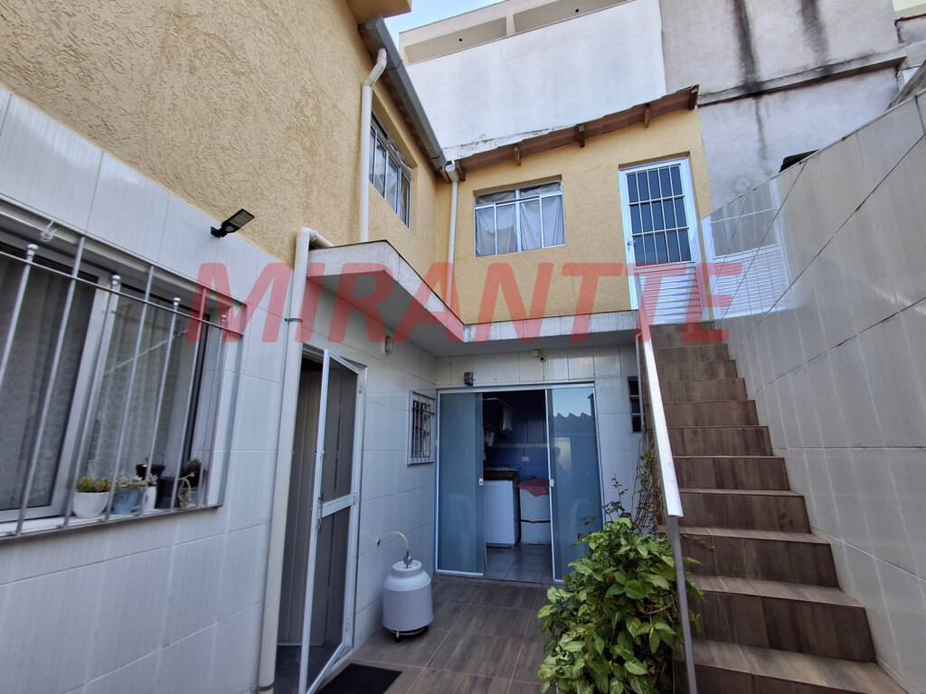Sobrado com 2 quartos em Vila Nova Mazzei