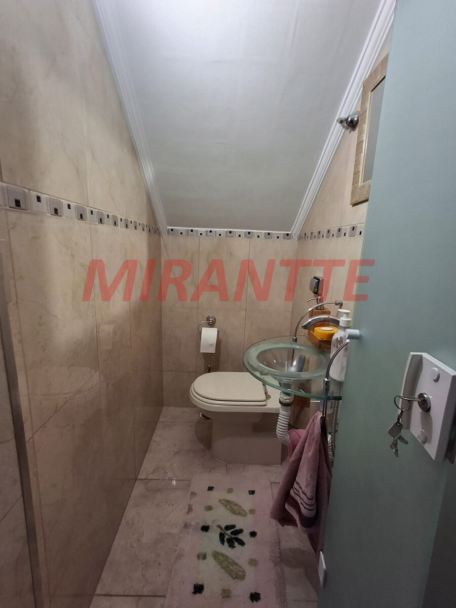 Sobrado com 2 quartos em Vila Nova Mazzei