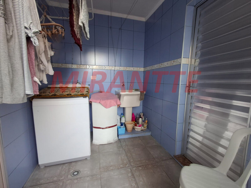 Sobrado com 2 quartos em Vila Nova Mazzei