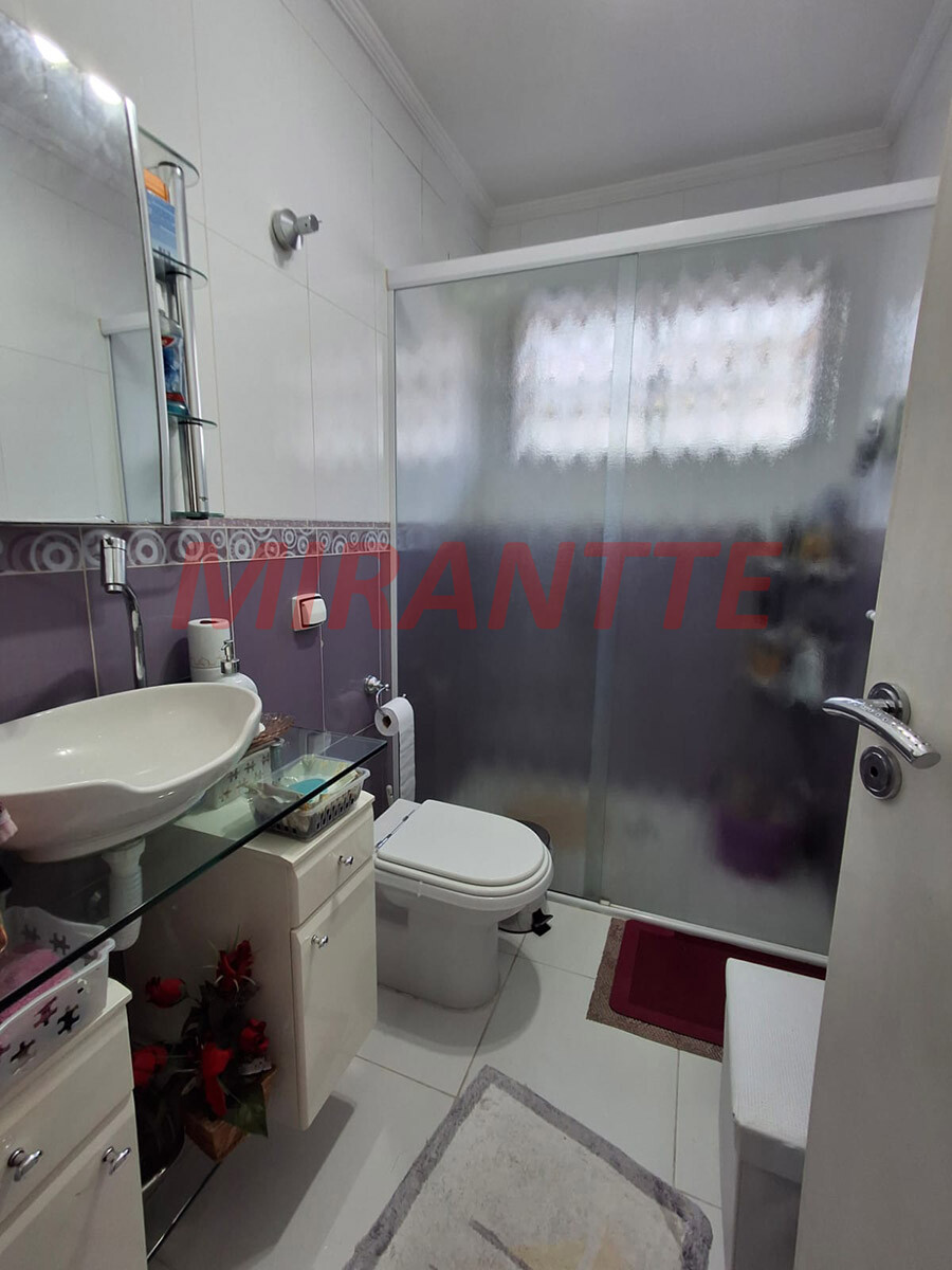 Sobrado com 2 quartos em Vila Nova Mazzei