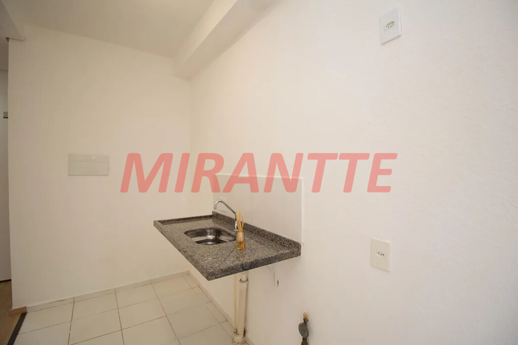 Apartamento de 40m² com 2 quartos em Jardim das Gracas