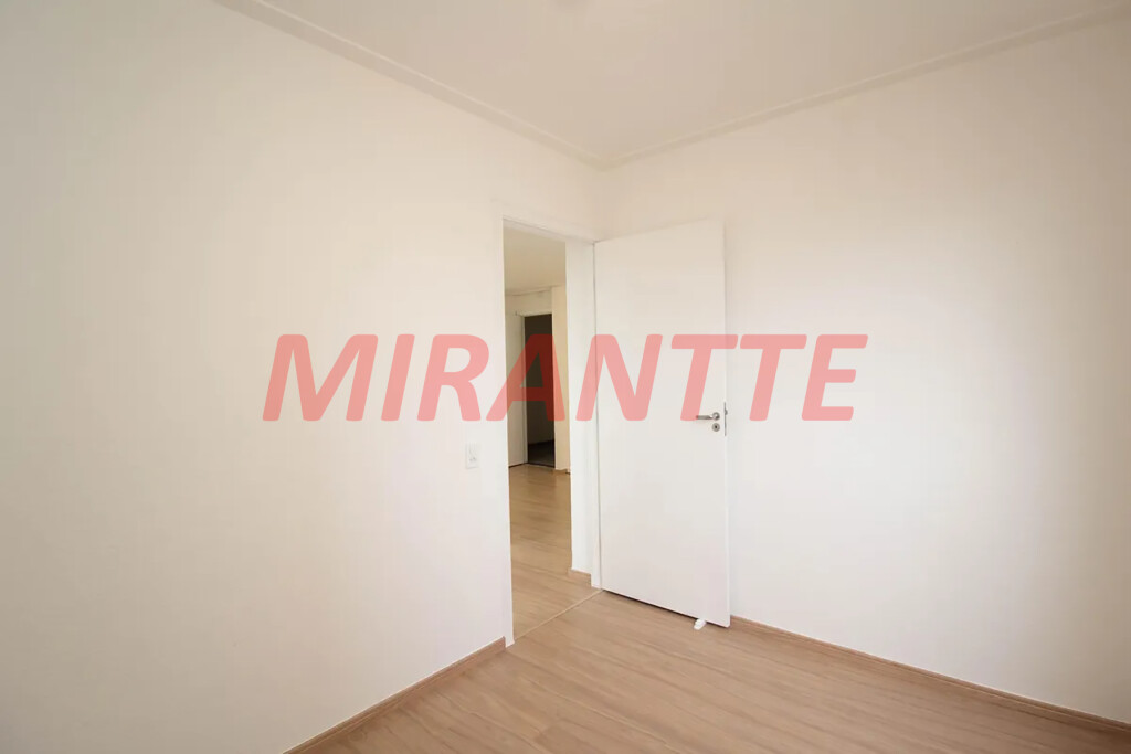 Apartamento de 40m² com 2 quartos em Jardim das Gracas