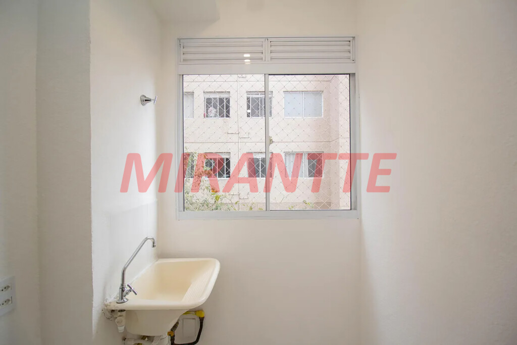 Apartamento de 40m² com 2 quartos em Jardim das Gracas