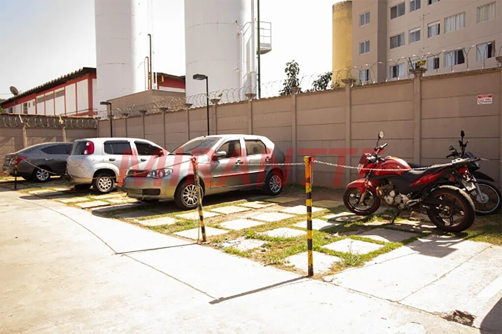 Apartamento de 40m² com 2 quartos em Jardim das Gracas