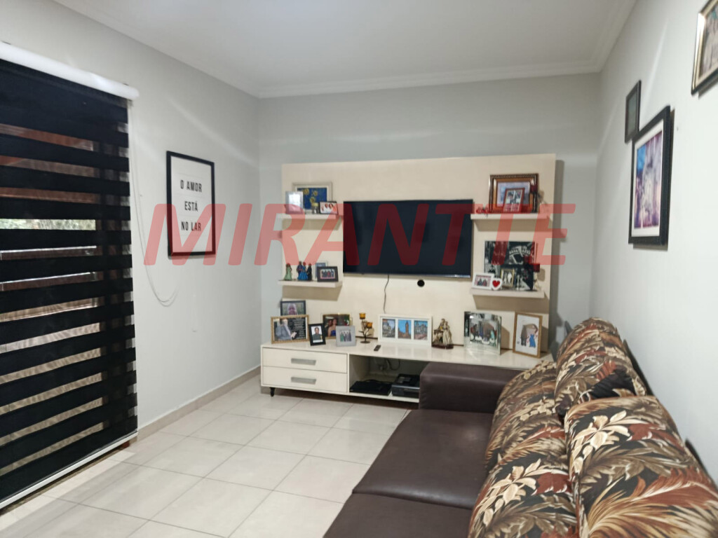 Cond. fechado de 346m² com 4 quartos em Roseira