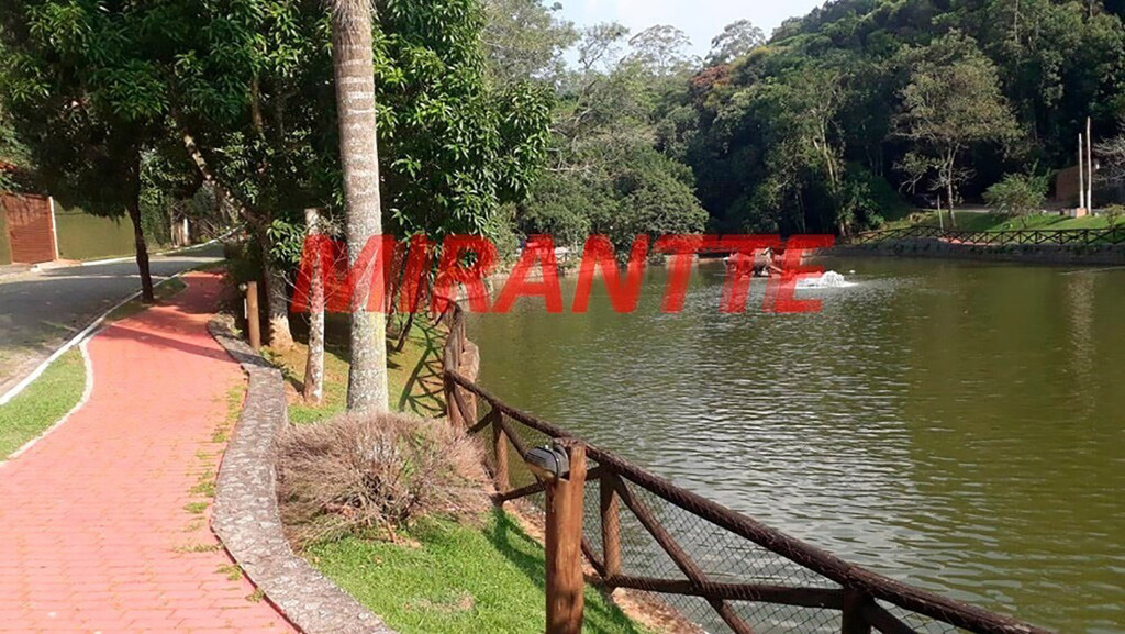 Cond. fechado de 346m² com 4 quartos em Roseira