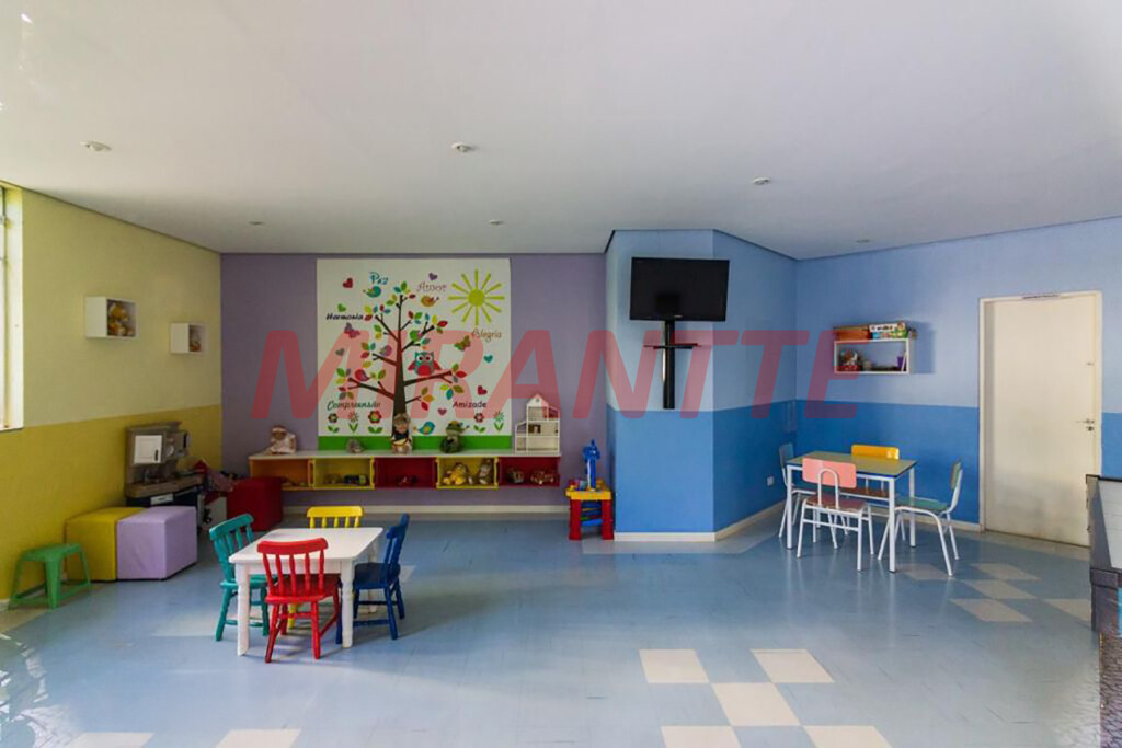 Apartamento de 56m² com 2 quartos em Limão