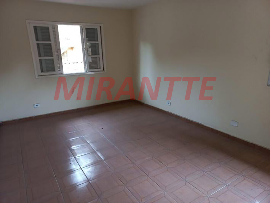 Sobrado com 3 quartos em Vila Mazzei