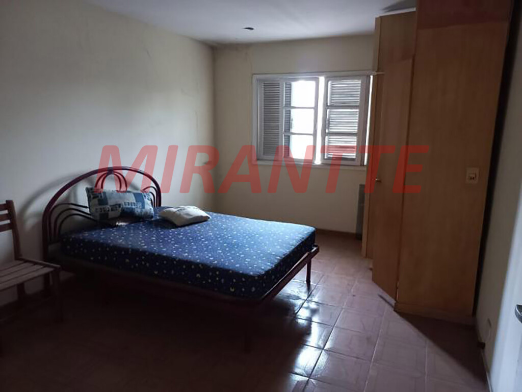 Sobrado com 3 quartos em Vila Mazzei