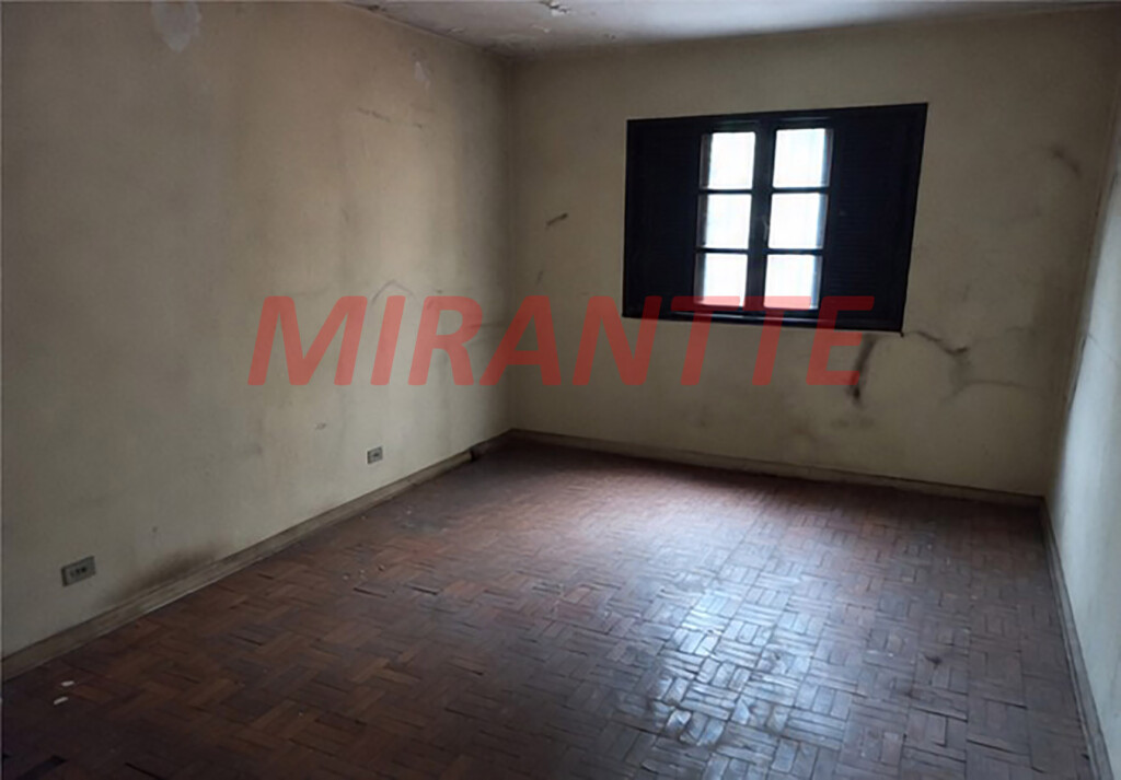 Sobrado com 3 quartos em Vila Mazzei