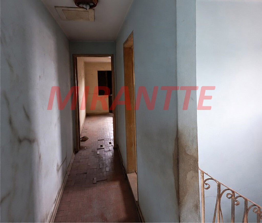 Sobrado com 3 quartos em Vila Mazzei