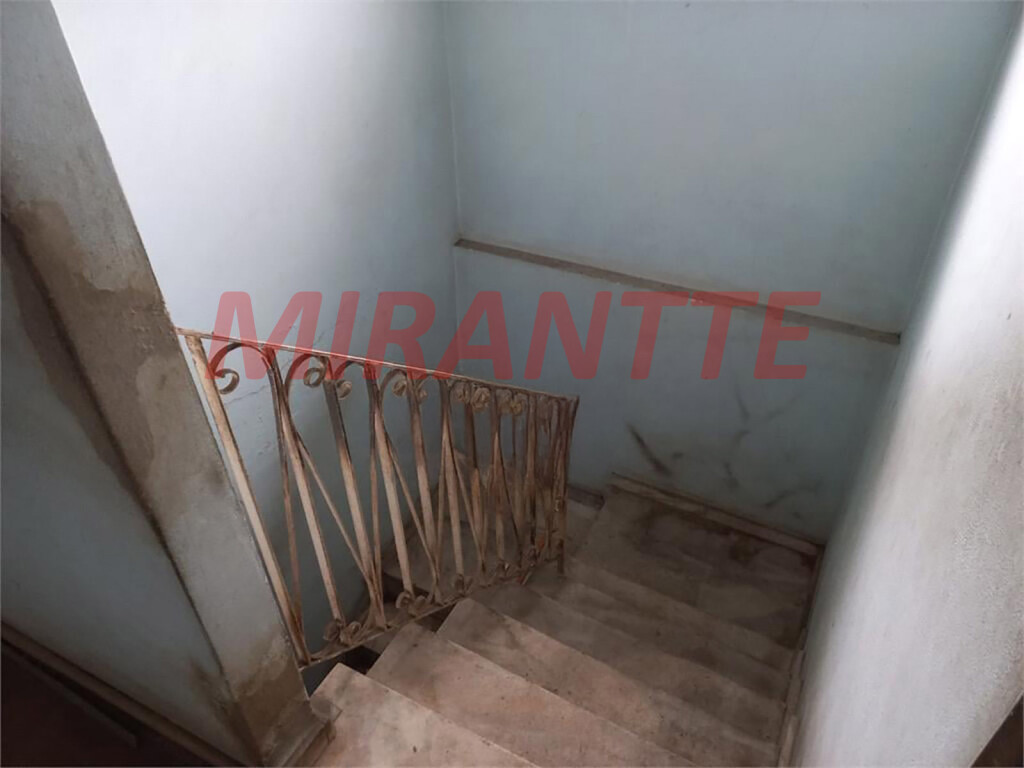 Sobrado com 3 quartos em Vila Mazzei