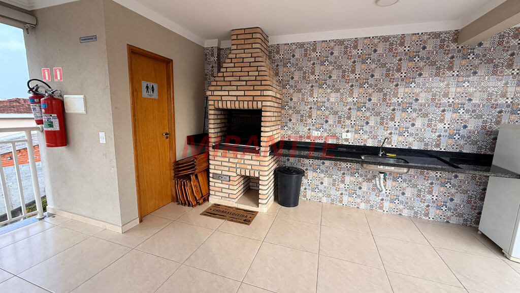 Apartamento de 42m² com 2 quartos em Vila Gustavo