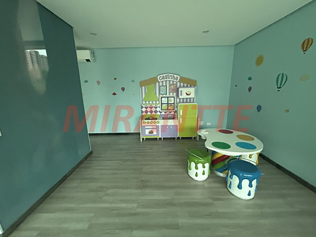 Apartamento de 160m² com 3 quartos em Santana