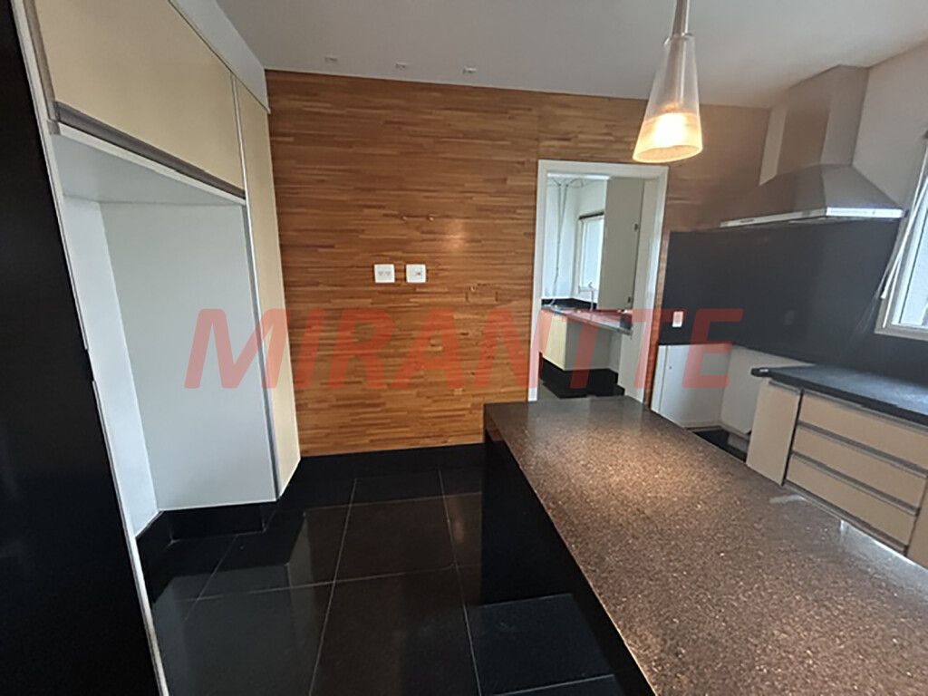 Apartamento de 160m² com 3 quartos em Santana