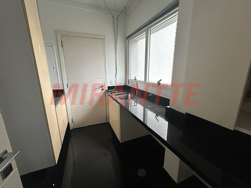 Apartamento de 160m² com 3 quartos em Santana