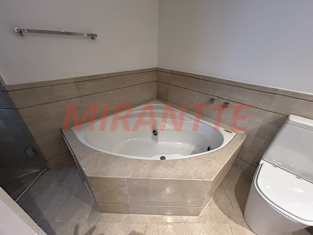 Apartamento de 160m² com 3 quartos em Santana