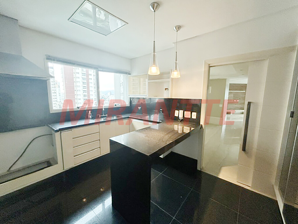 Apartamento de 160m² com 3 quartos em Santana