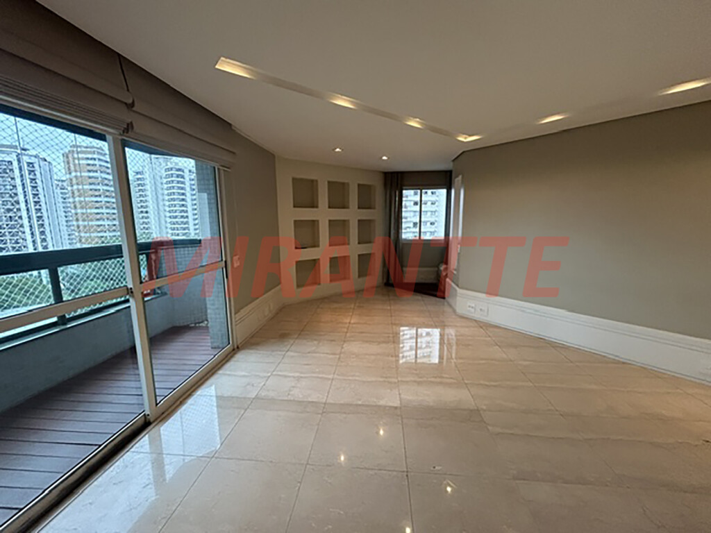 Apartamento de 160m² com 3 quartos em Santana