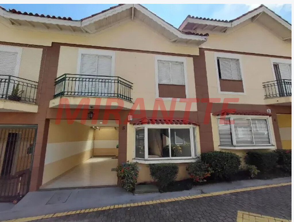 Cond. fechado de 110m² com 3 quartos em Vila Nivi