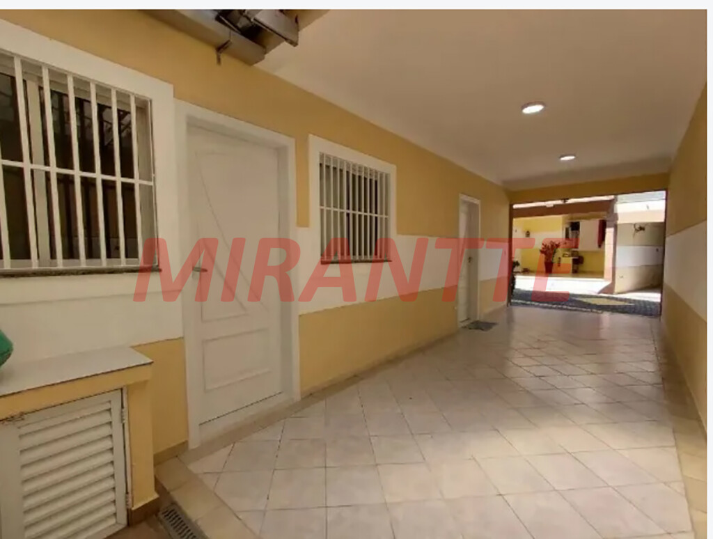 Cond. fechado de 110m² com 3 quartos em Vila Nivi