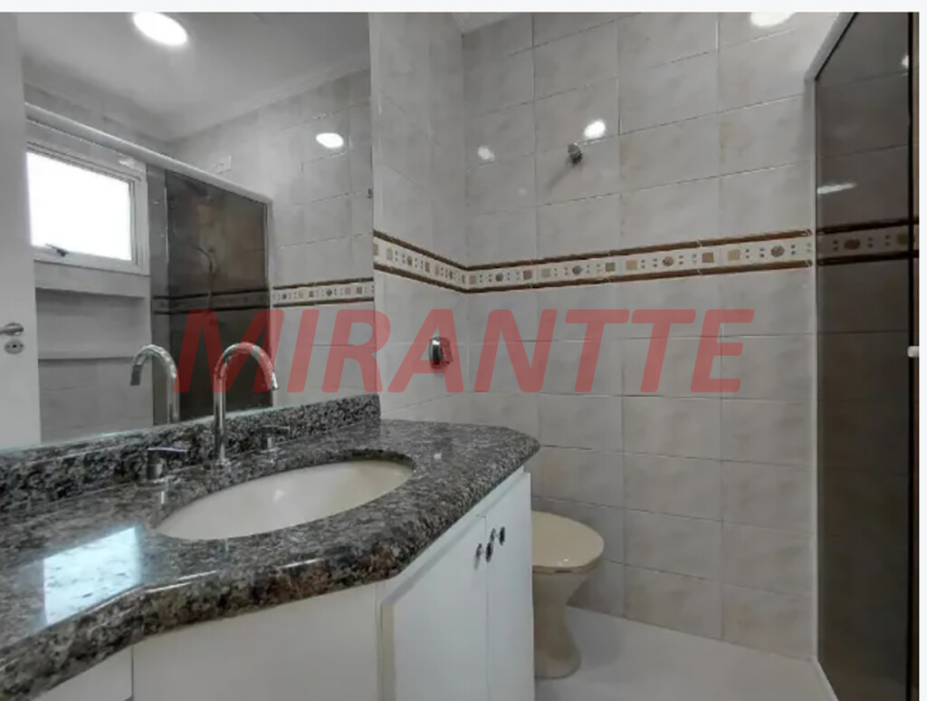Cond. fechado de 110m² com 3 quartos em Vila Nivi
