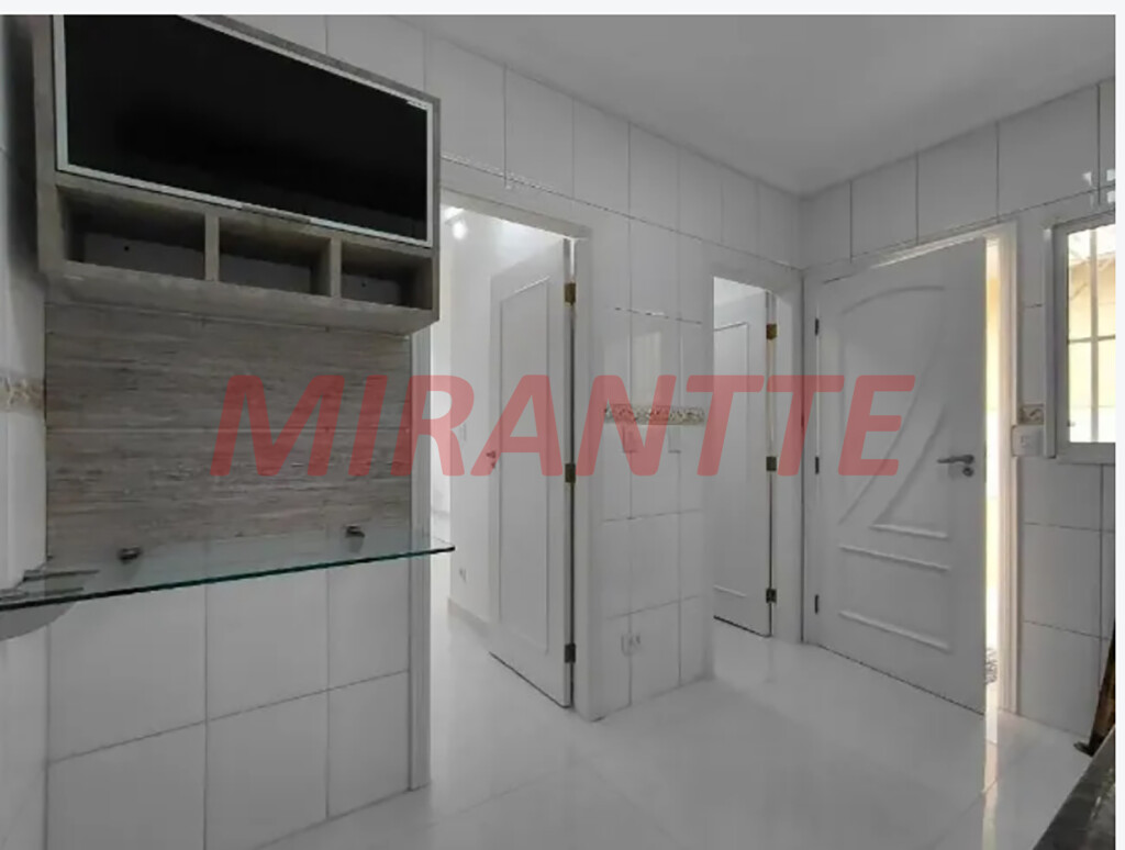 Cond. fechado de 110m² com 3 quartos em Vila Nivi