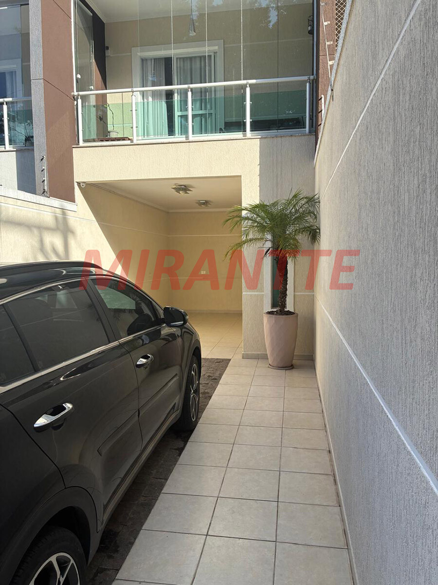 Sobrado de 150m² com 3 quartos em Parada  Inglesa