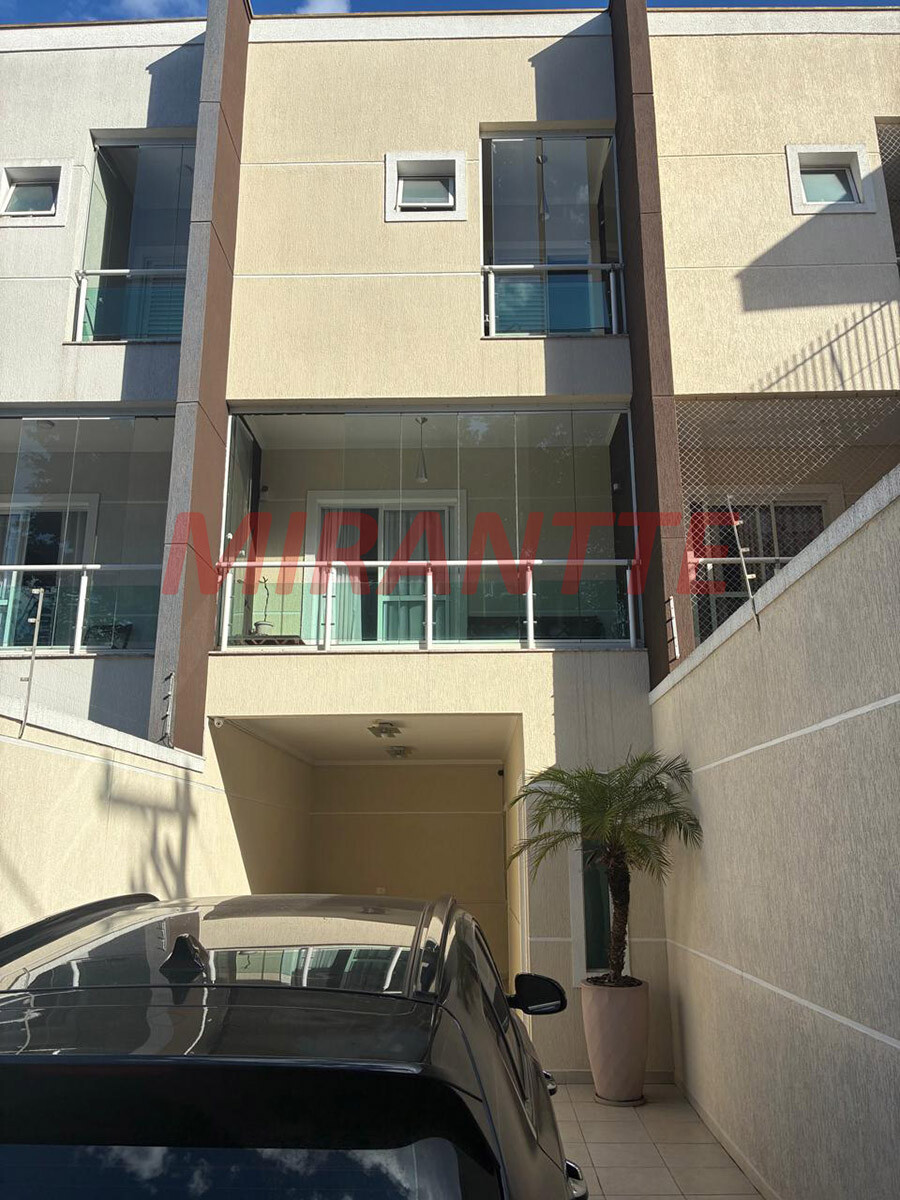 Sobrado de 150m² com 3 quartos em Parada  Inglesa