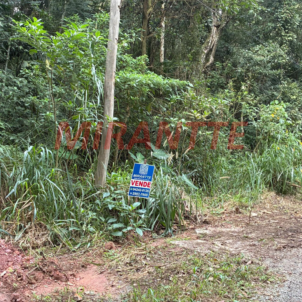 Terreno de 917m² em PARQUE PETROPOLIS