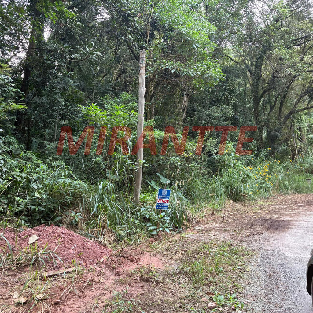 Terreno de 917m² em PARQUE PETROPOLIS