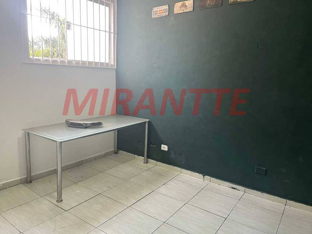 Comercial de 200m² em Santana