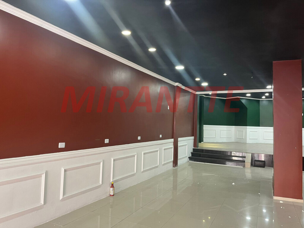 Comercial de 200m² em Santana