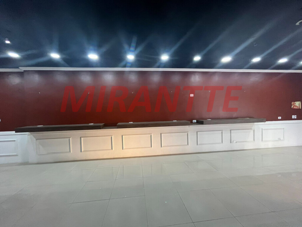 Comercial de 200m² em Santana