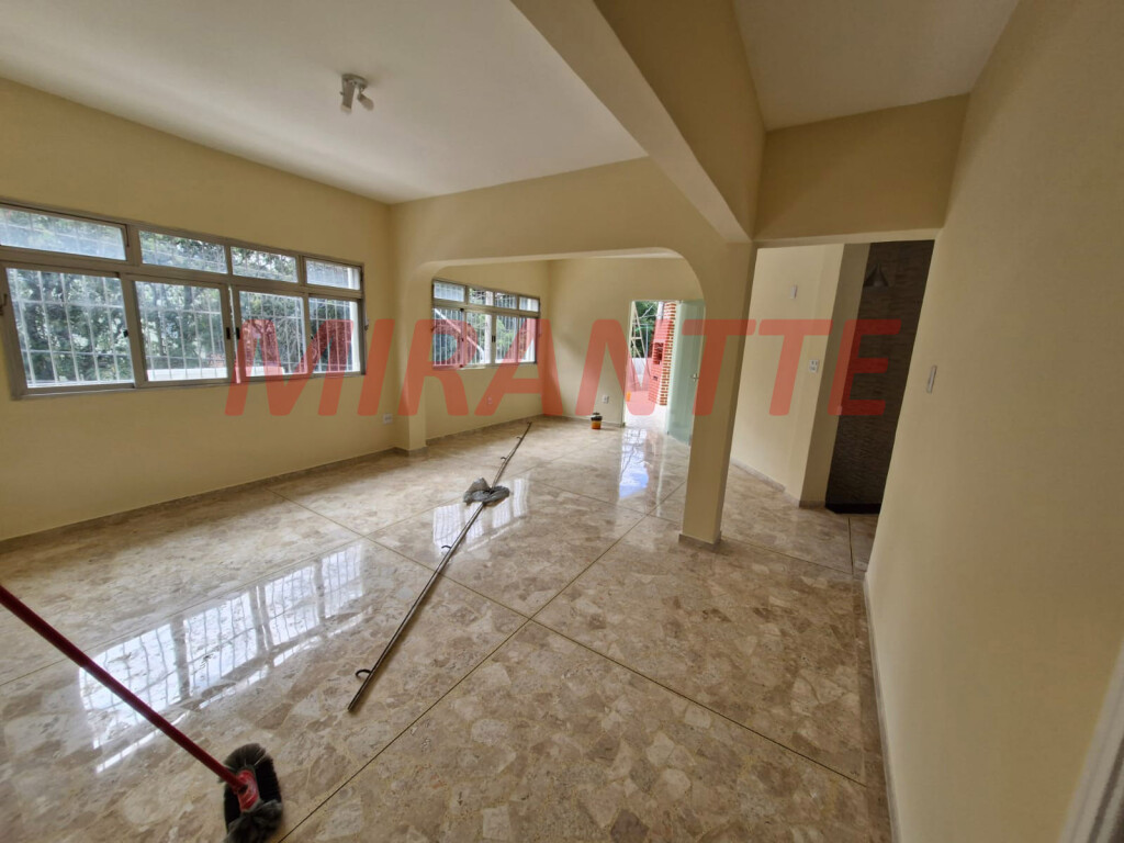 Sobrado de 230m² com 2 quartos em Casa Verde