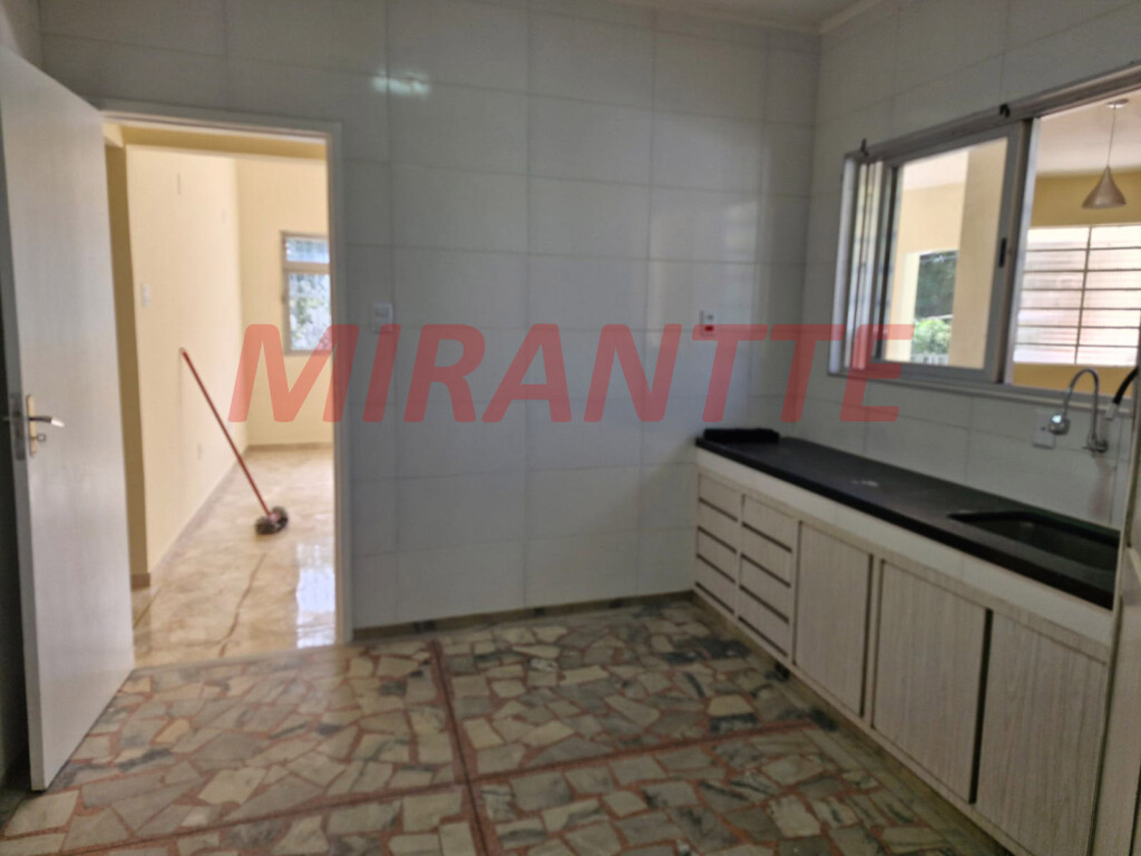 Sobrado de 230m² com 2 quartos em Casa Verde