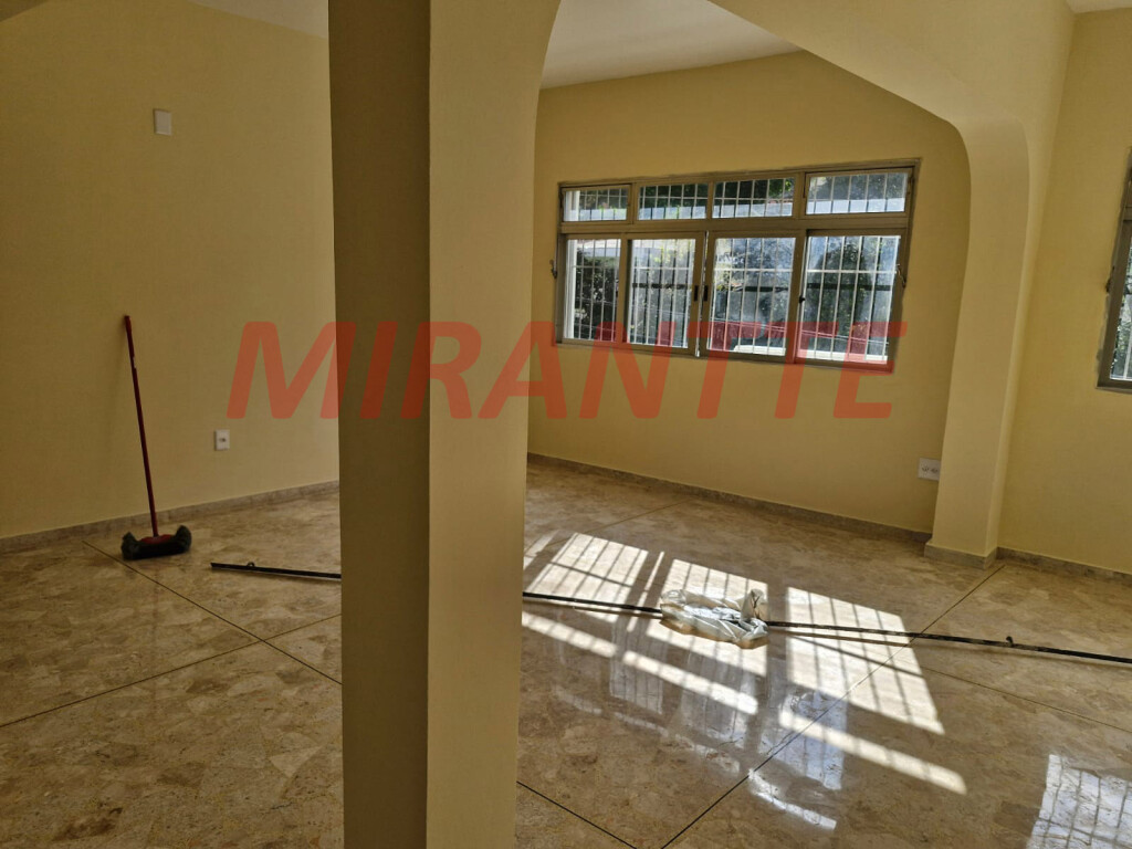 Sobrado de 230m² com 2 quartos em Casa Verde