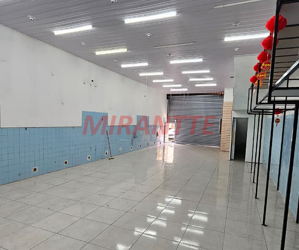 Comercial de 180m² em Santana