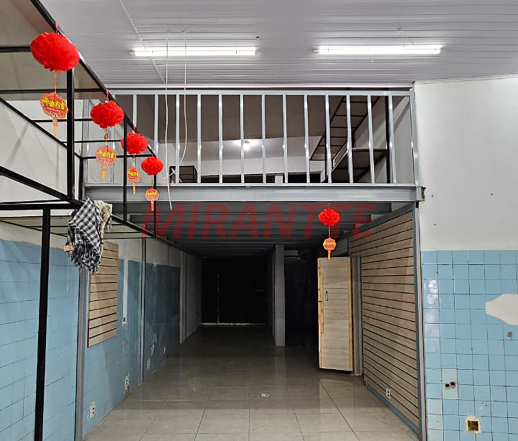Comercial de 180m² em Santana