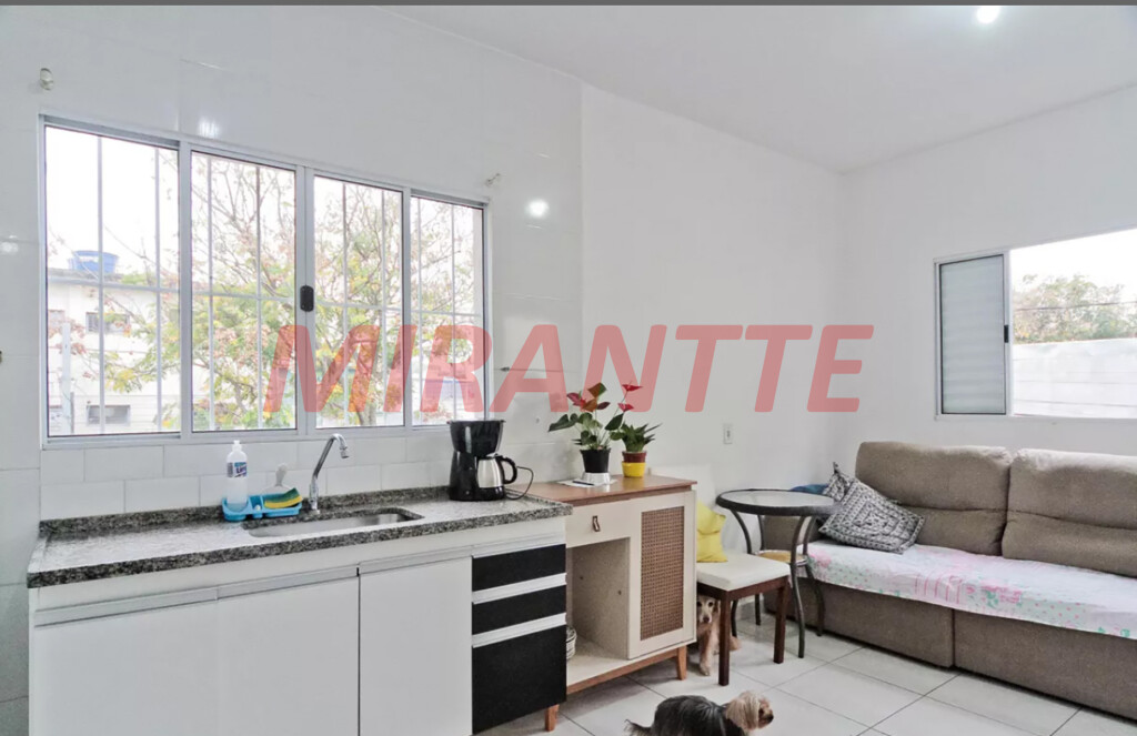 Casa terrea de 220m² com 4 quartos em Parque Peruche