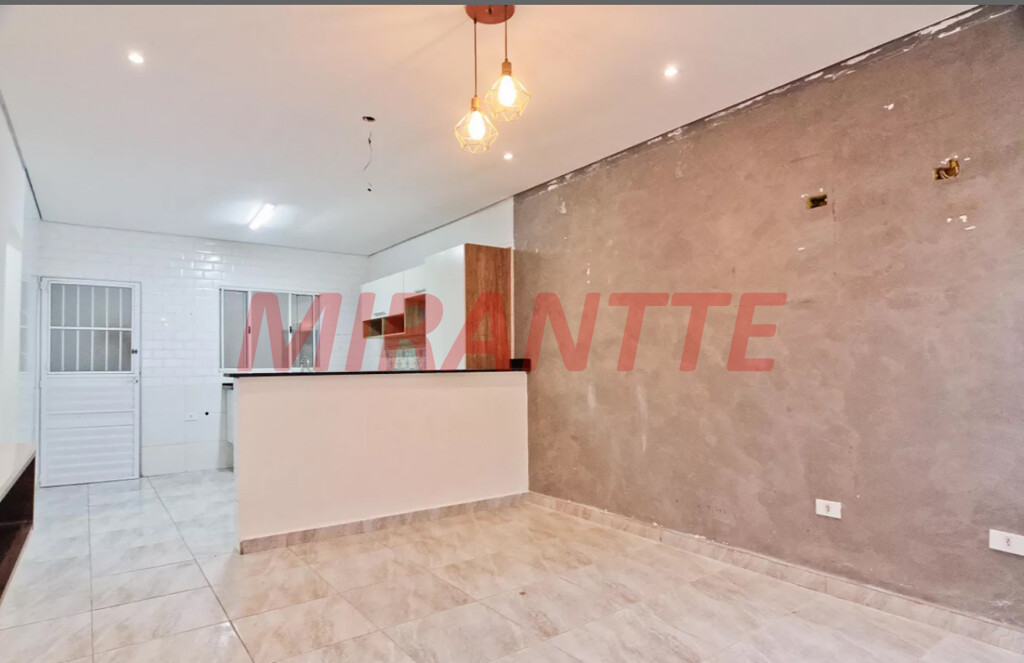 Casa terrea de 220m² com 4 quartos em Parque Peruche