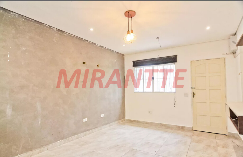 Casa terrea de 220m² com 4 quartos em Parque Peruche