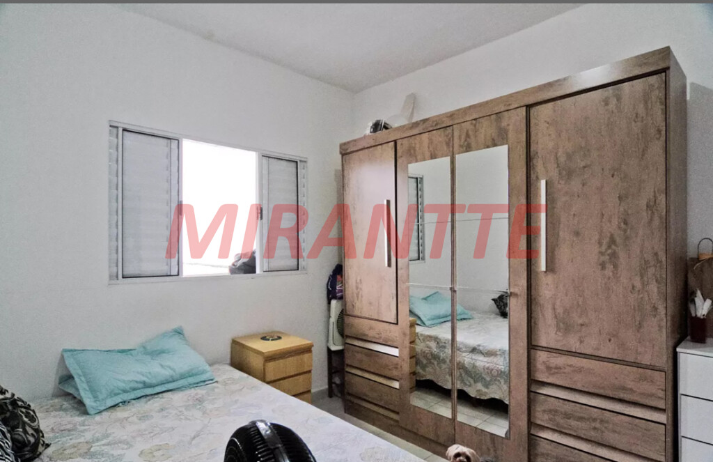 Casa terrea de 220m² com 4 quartos em Parque Peruche