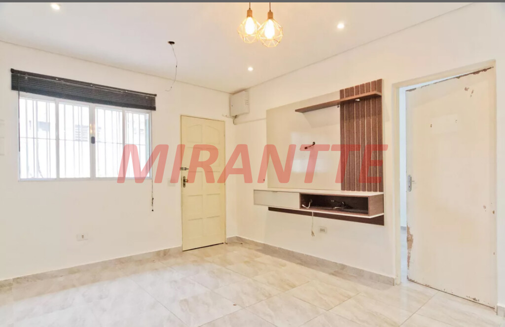 Casa terrea de 220m² com 4 quartos em Parque Peruche