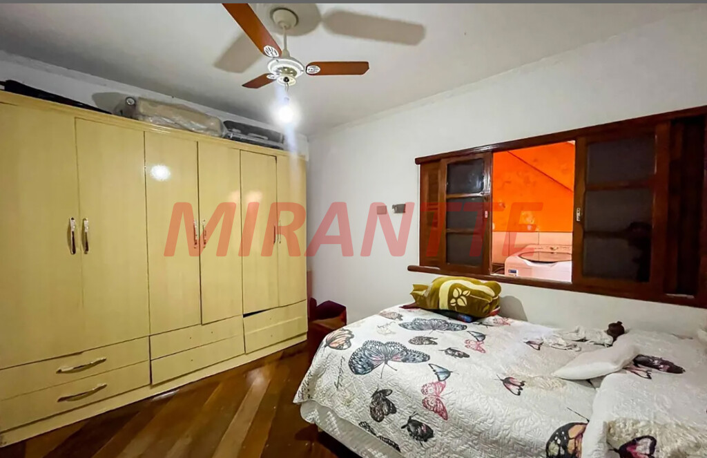 Casa terrea com 3 quartos em Parque Peruche