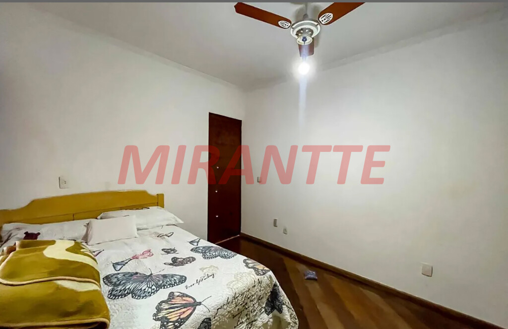 Casa terrea com 3 quartos em Parque Peruche