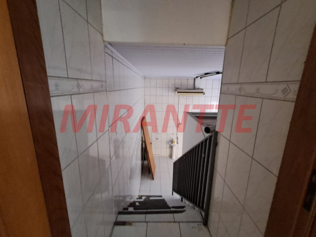 Comercial de 188m² em Santana