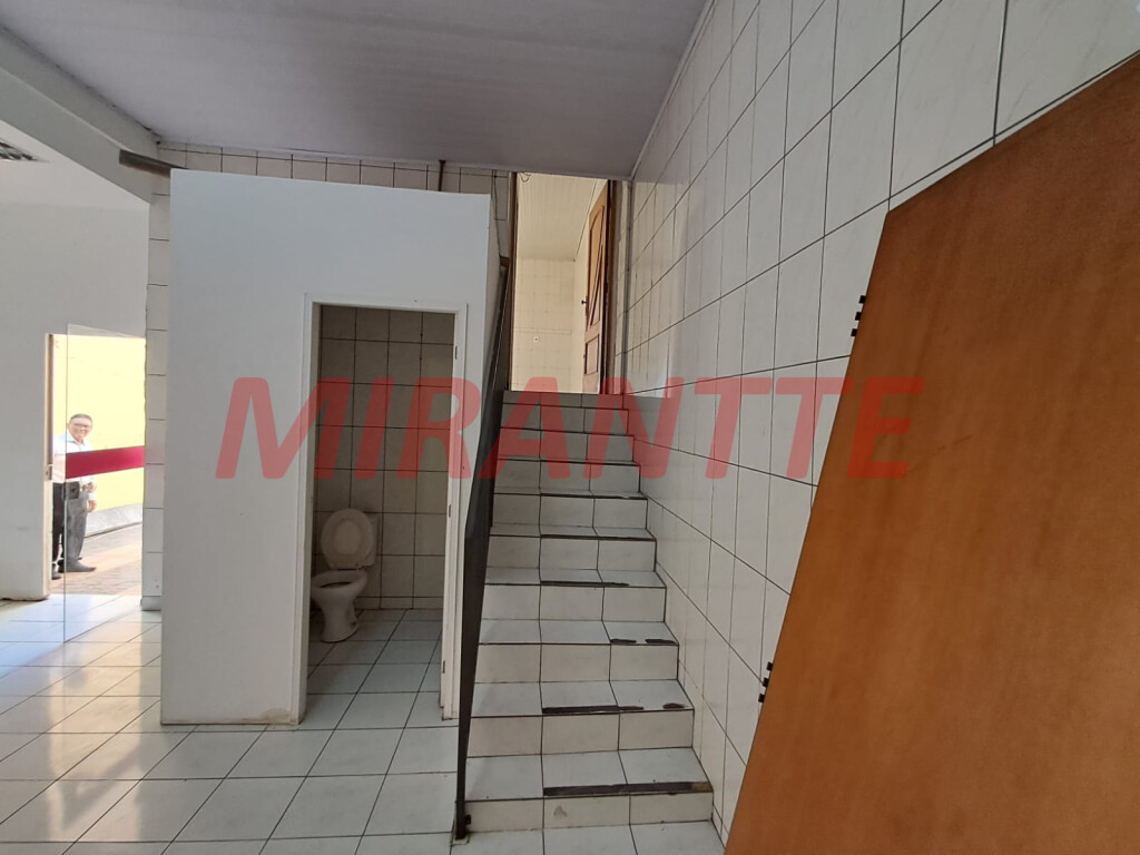 Comercial de 188m² em Santana