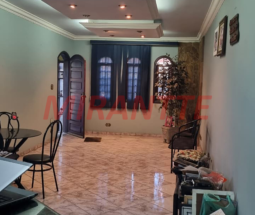 Sobrado com 4 quartos em Vila Bonilha
